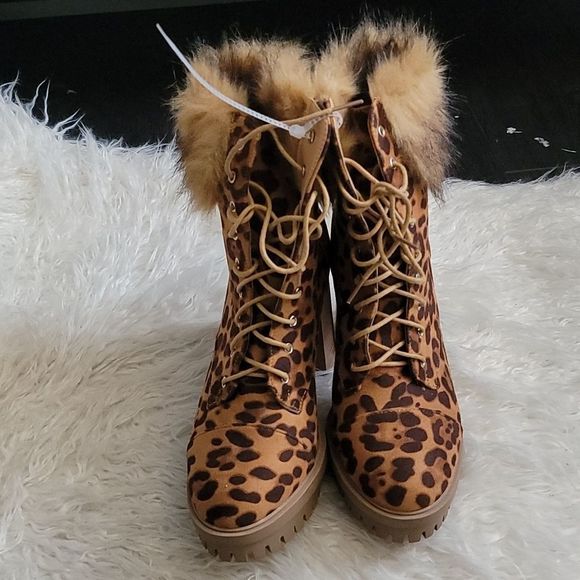 Leopard Print Bootie, size US Women 10 - Picture 2 of 6